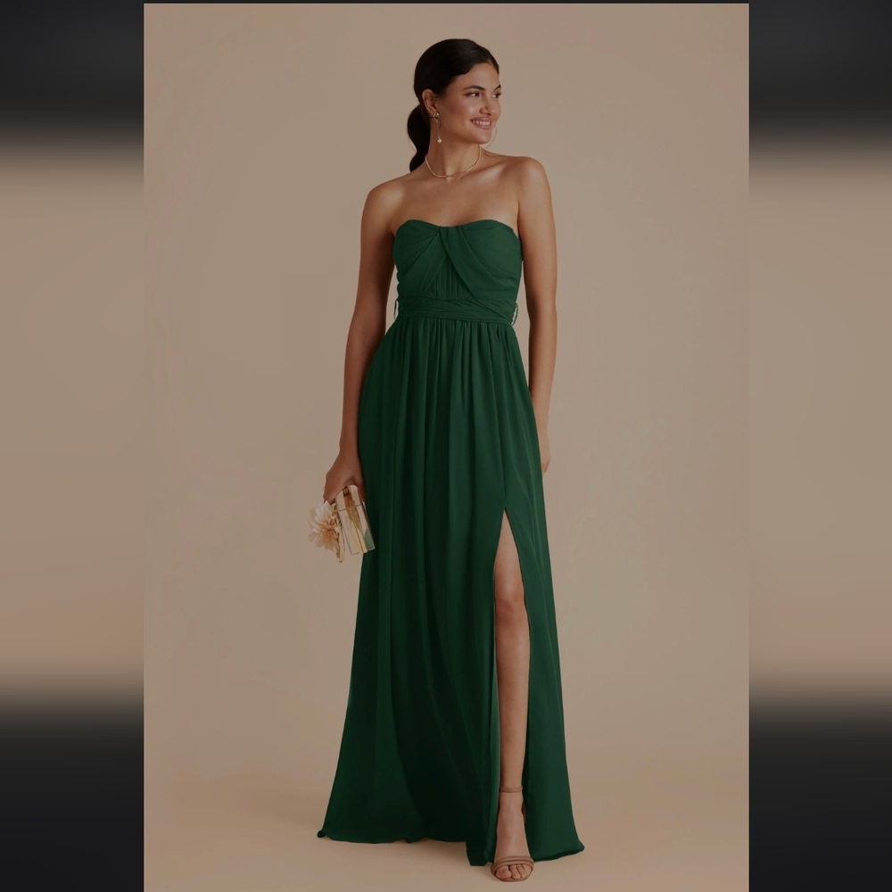 Elegant Green Strapless Bridesmaid Dress